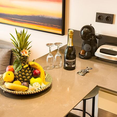 Bayview Hills Luxury Residences Tivat Exteriör bild
